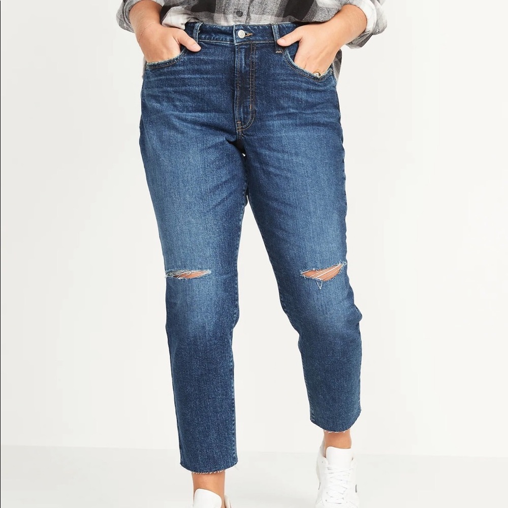 NWT Old Navy High-Waisted O.G Straight Ripped
Cut-Off Jeans
